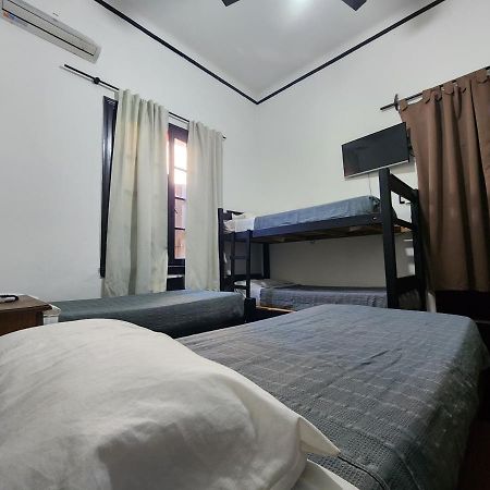 Rufino'S Guesthouse เมนโดซา ภายนอก รูปภาพ