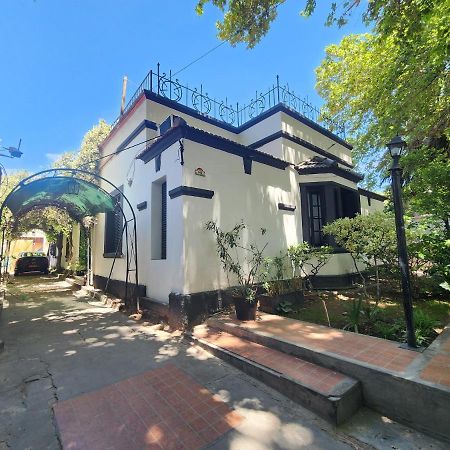 Rufino'S Guesthouse เมนโดซา ภายนอก รูปภาพ