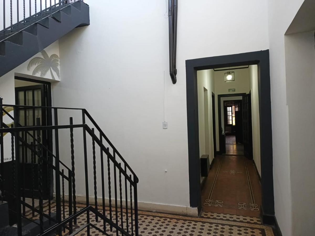 Rufino'S Guesthouse เมนโดซา ภายนอก รูปภาพ