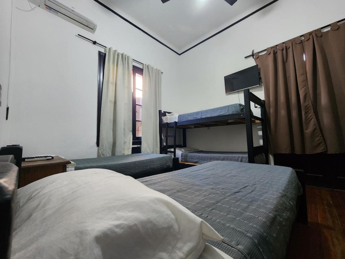 Rufino'S Guesthouse เมนโดซา ภายนอก รูปภาพ