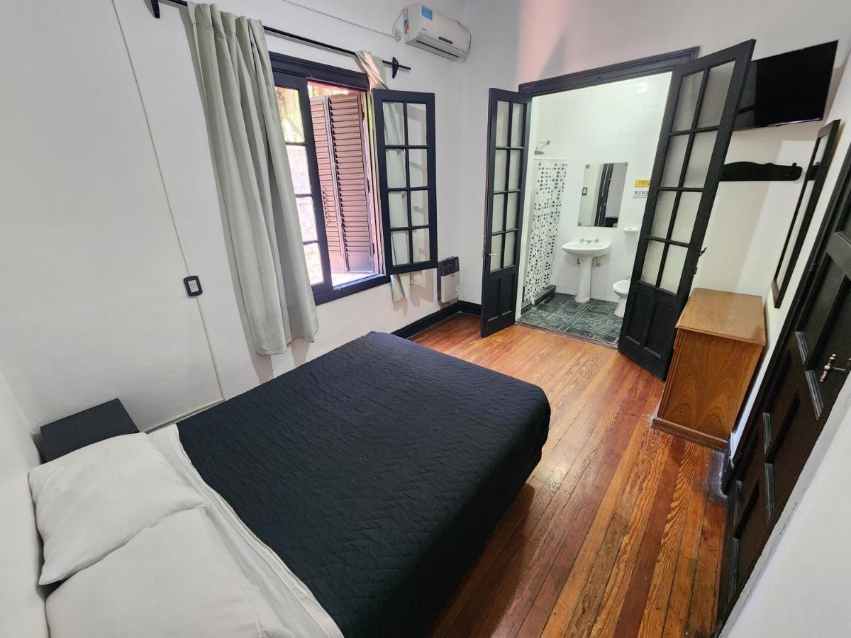 Rufino'S Guesthouse เมนโดซา ภายนอก รูปภาพ