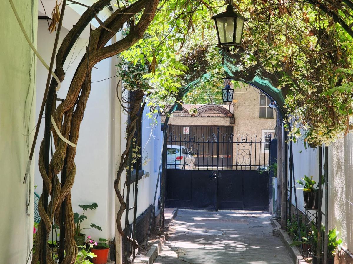Rufino'S Guesthouse เมนโดซา ภายนอก รูปภาพ