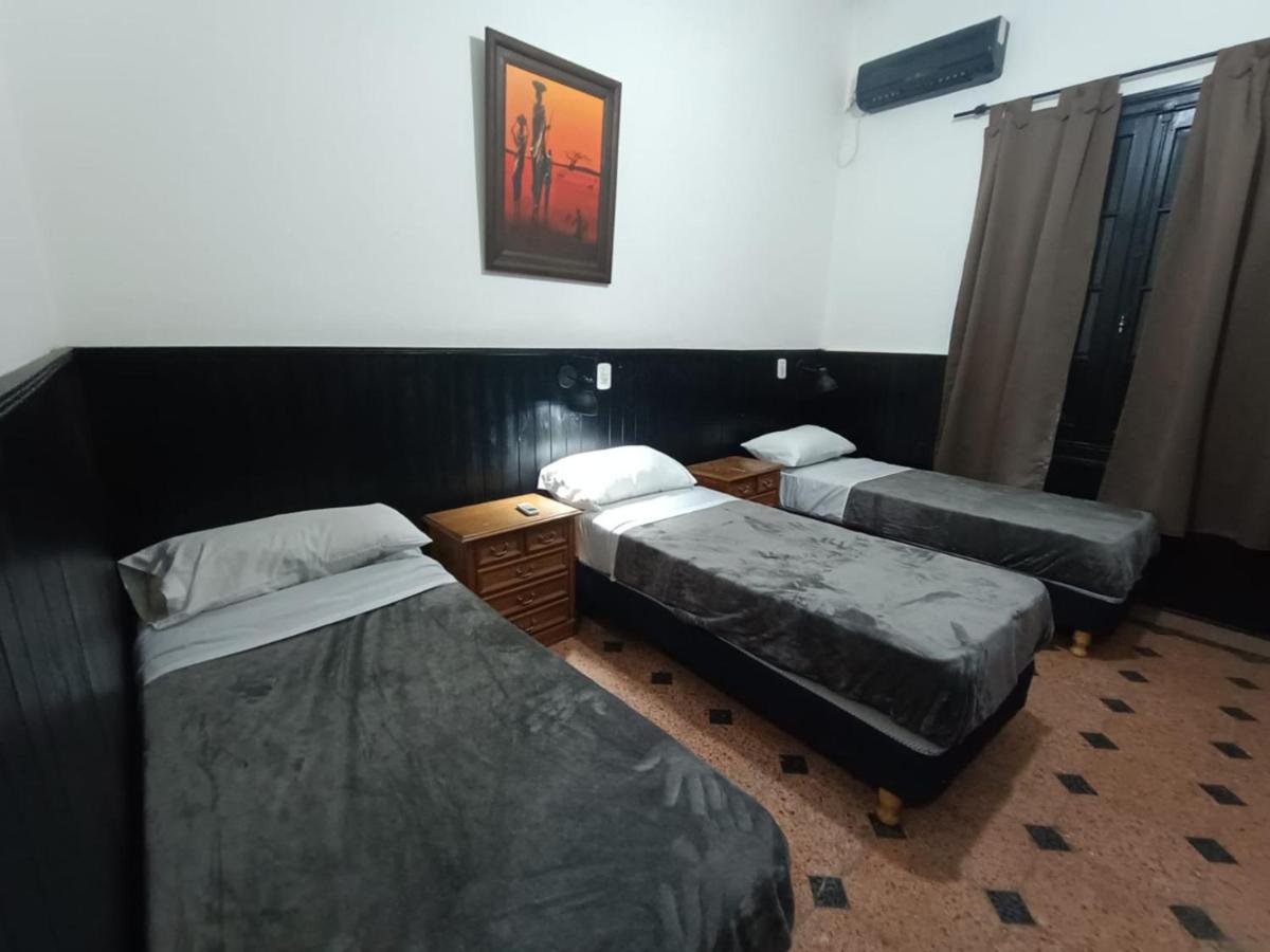 Rufino'S Guesthouse เมนโดซา ภายนอก รูปภาพ